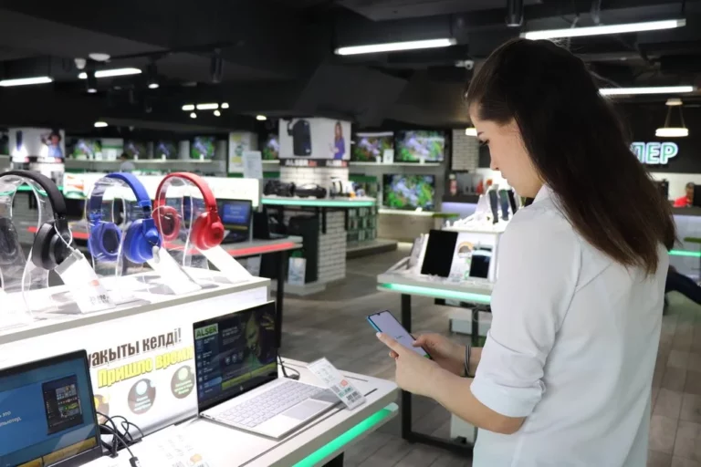 Казахстанцы отказываются от крупных покупок - изображение 1