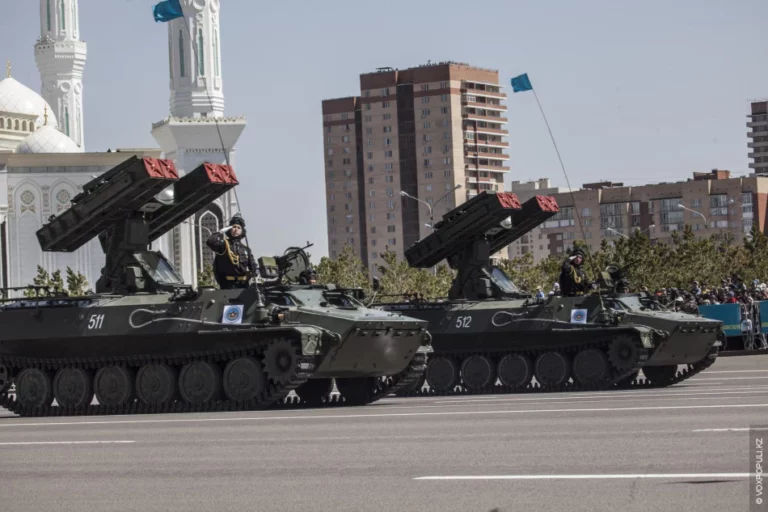 Казахстан стал больше средств вкладывать в оборону - изображение 1