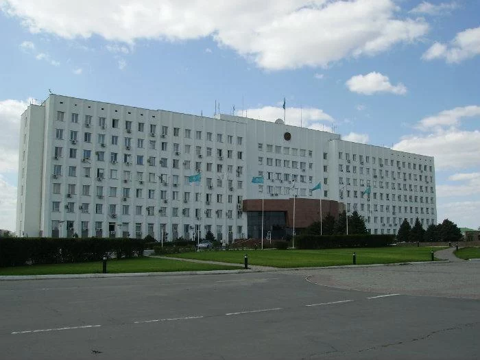 Изображение 1 для В Атырауской области хотят заплатить почти 100 млн тенге прессе