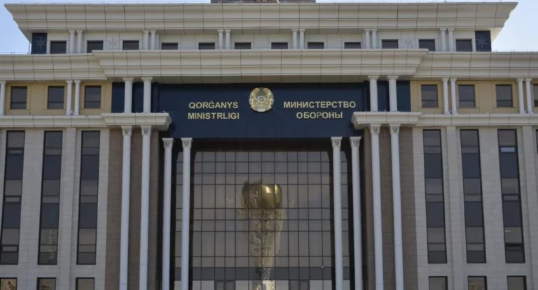 В Министерстве обороны два новых топ-чиновника - изображение 1