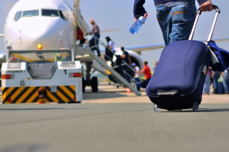 Более 13 тысяч жителей Беларуси покинули страну после выборов - изображение 1