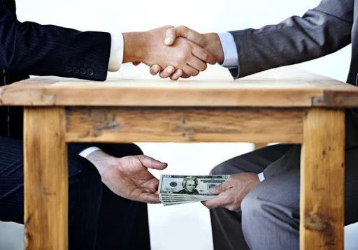 Изображение 1 для Где больше всего дают в Казахстане взятки?