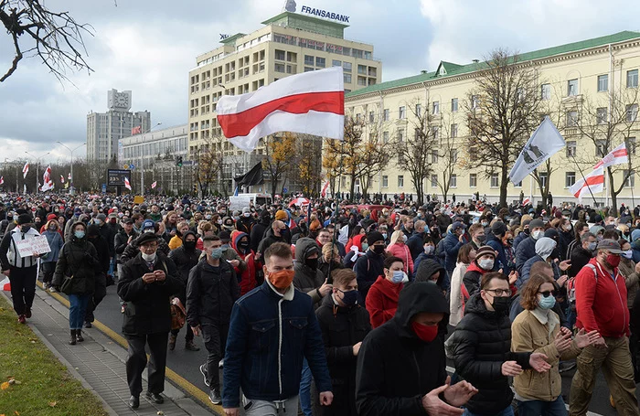 Изображение 1 для В Минске прошел марш против террора
