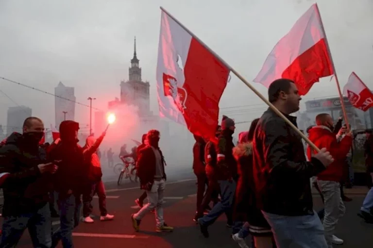 В Польше применили слезоточивый газ против националистов - изображение 1
