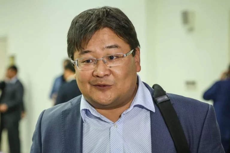 Айдос Сарым назвал главную опасность социальных сетей - изображение 1