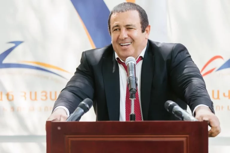 В Армении суд освободил лидера оппозиции за неправомерность - изображение 1