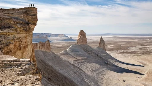 Изображение 1 для Токаев вмешался в ситуацию с урочищем Босжыра