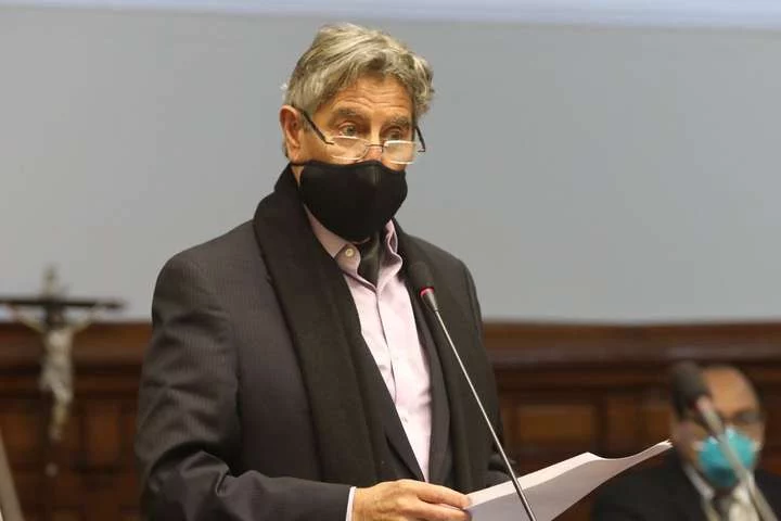 Изображение 1 для В Перу избран третий президент за неделю