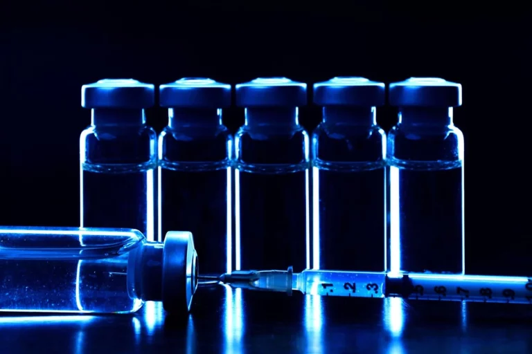 Больше половины населения Узбекистана получит вакцину от коронавируса к июню 2021 года - изображение 1