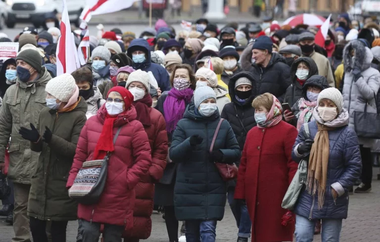 В Минске прошел «марш пенсионеров» - изображение 1