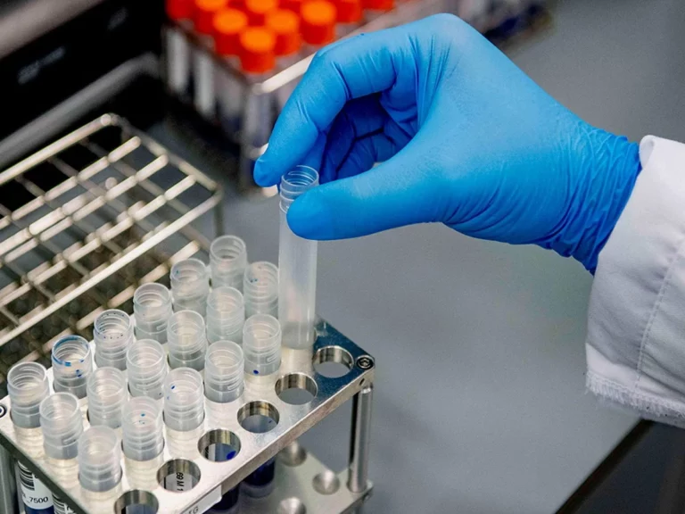 В Узбекистане стартовал третий этап испытаний китайской вакцины от коронавируса - изображение 1