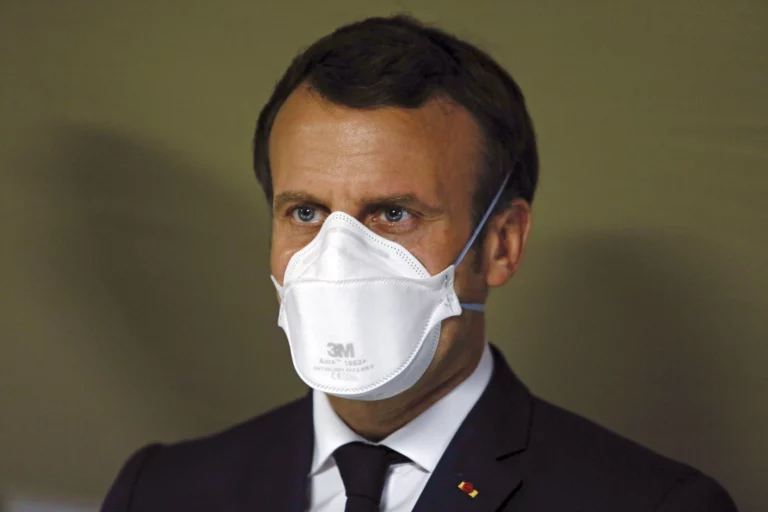 В администрации президента рассказали о состоянии Макрона - изображение 1