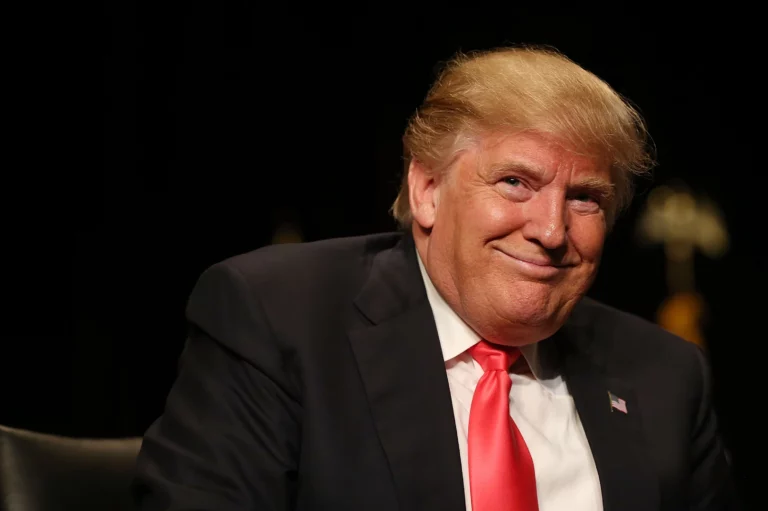 Штаб Трампа требует у Верховного суда пересмотра результатов выборов в штате Пенсильвания - изображение 1