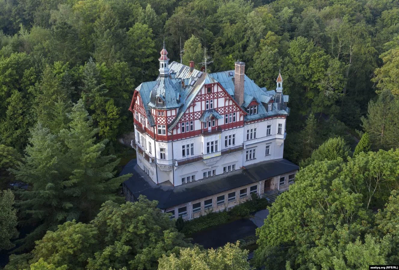 Изображение 2 для Родня Назарбаева потратила 785 млн долларов на заграничную недвижимость