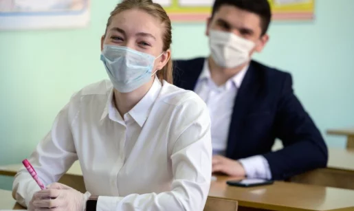 Изображение 1 для В Алматы в школы вернулись около 50 тысяч учеников