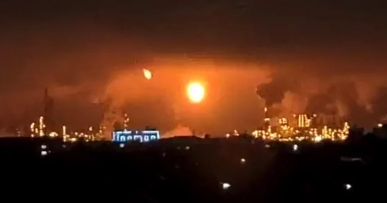 Атырауское НПЗ вновь стало виновником загрязнения воздуха - изображение 1