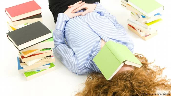 В медколледже готовили программистов, а в строительном — учителей - изображение 1