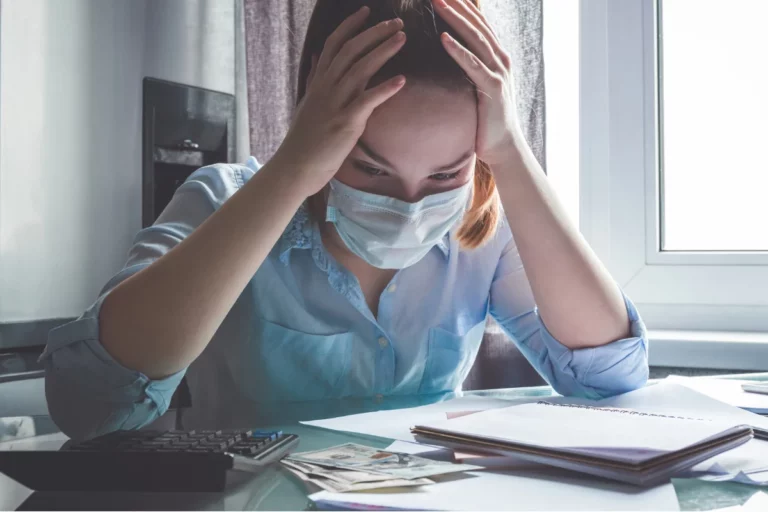 Казахстанцы задолжали банкам астрономическую сумму - изображение 1