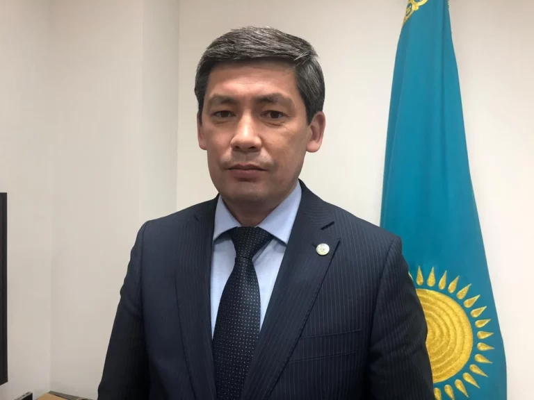 Будет ли новый глава алматинского метро пинать мебель? - изображение 1