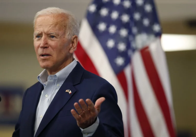 Байден отменил запрет Трампа на служение трансгендеров в армии - изображение 1