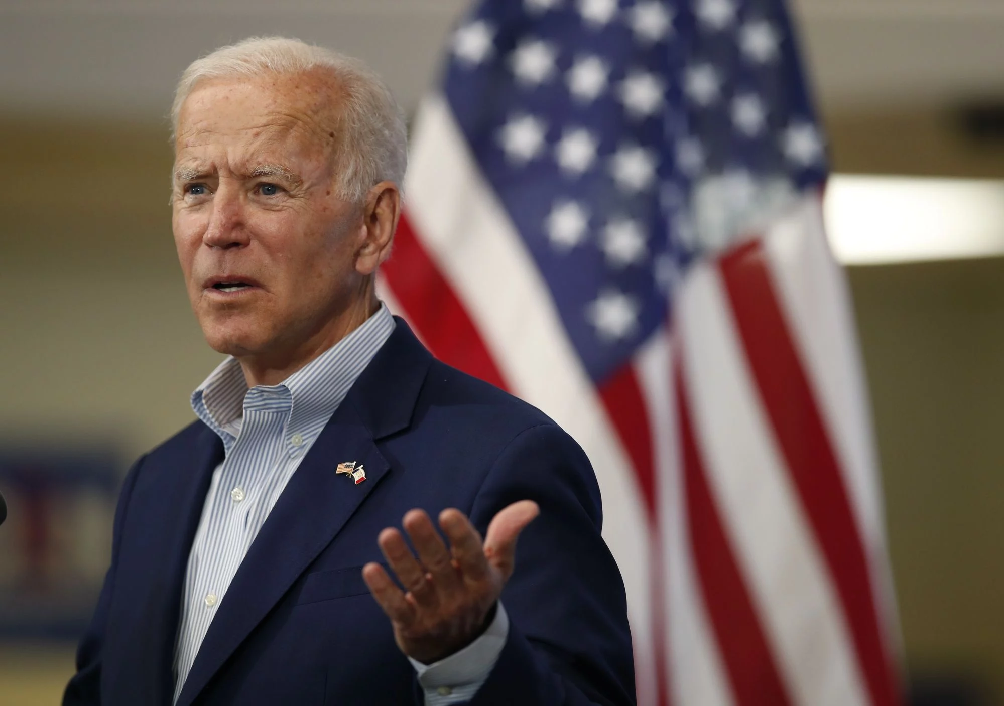 Изображение 1 для Байден отменил запрет Трампа на служение трансгендеров в армии