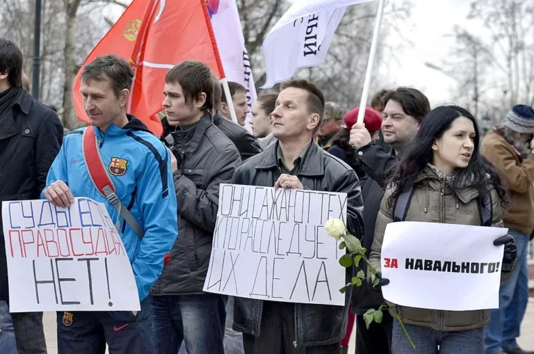 В ЕС обсудят ситуацию с Навальным - изображение 1