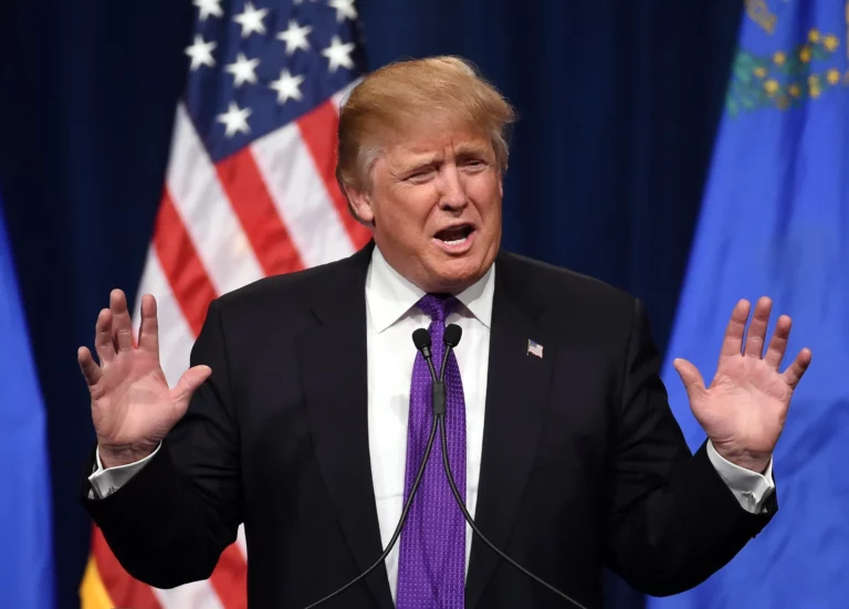 Трамп открыл офис во Флориде для политической деятельности - изображение 1