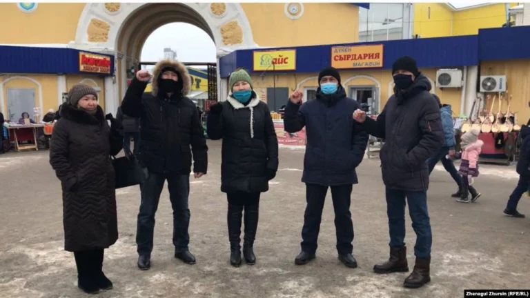 В Актобе прошла акция в поддержку Арона Атабека - изображение 1