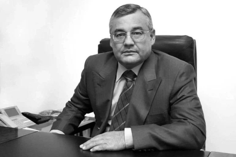 Члены правительства улетели спецрейсом на похороны олигарха Ибрагимова? - изображение 1