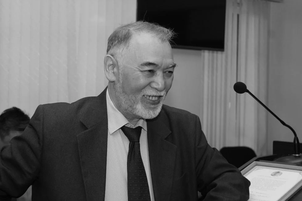 Изображение 1 для Умер журналист Казис Тогузбаев