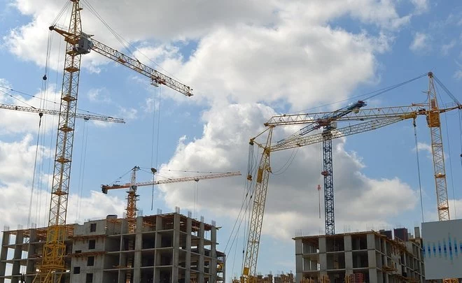 Изображение 1 для Работодатели выполнили требования части бастующих крановщиков