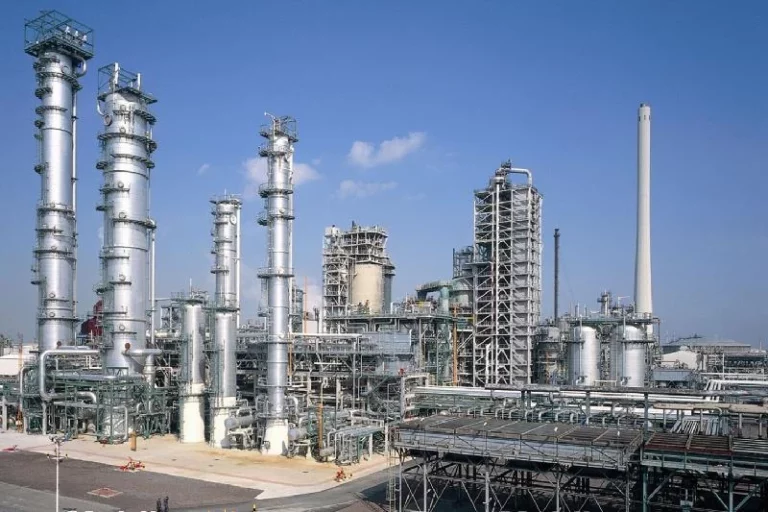 «КазМунайГаз» и Air Liquide договорились о поставках водорода и азота для Атырауского НПЗ - изображение 1