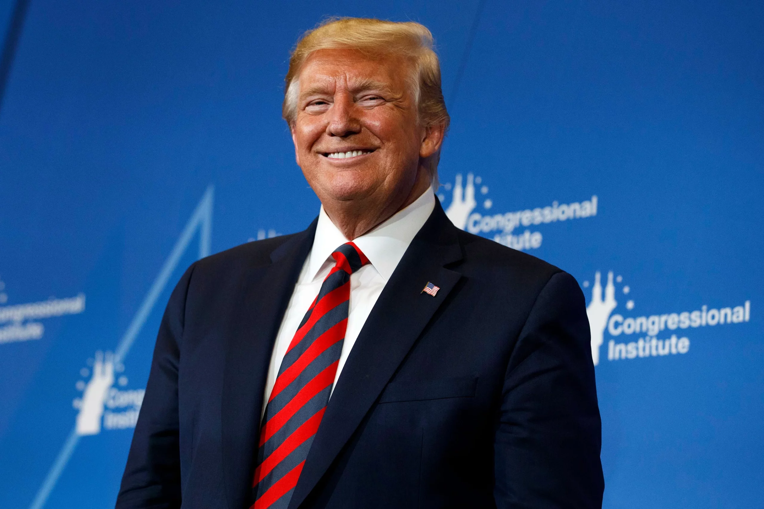 Изображение 1 для Трамп может баллотироваться на пост президента в 2024 году