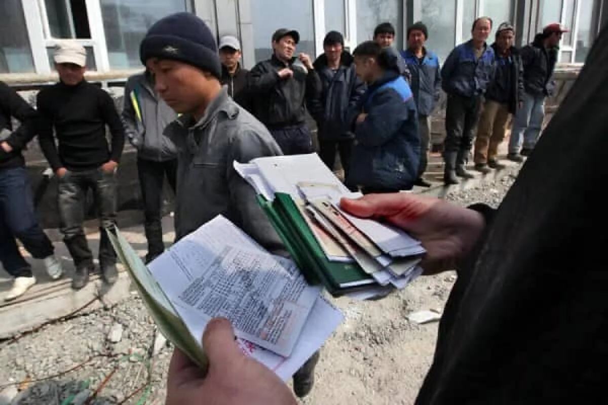 Изображение 1 для Узбекистан утвердил соглашение с Казахстаном о защите прав мигрантов