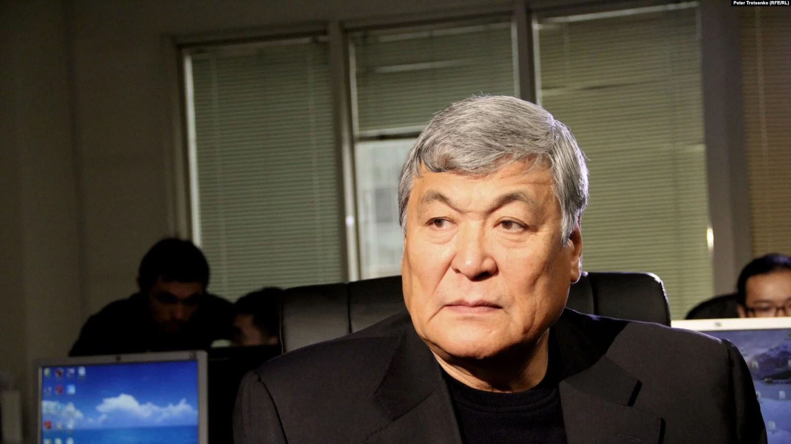 Изображение 1 для Минэкологии: Тохтару Аубакирову трижды запрещали охотиться на волков