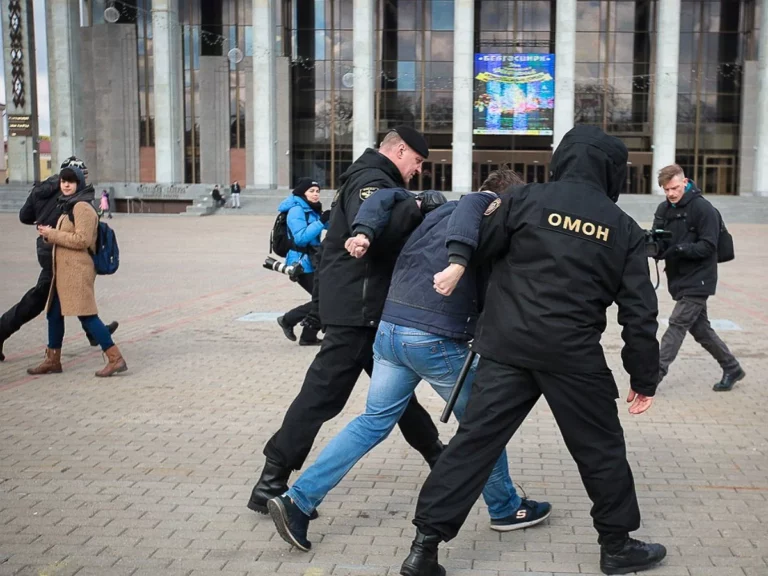 День воли в Беларуси: задержано 200 человек - изображение 1