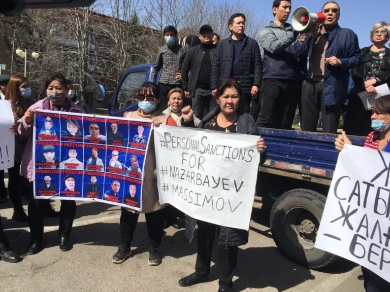 В Алматы прошел митинг против китайской экспансии - изображение 1
