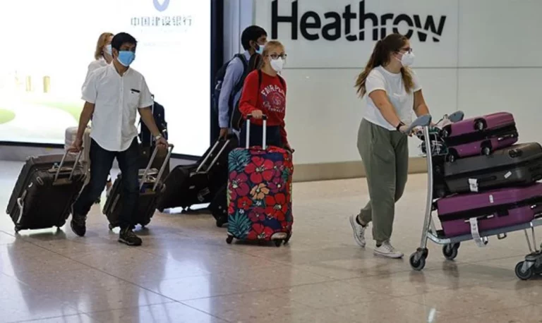 Британцам запретят покидать страну до августа - изображение 1