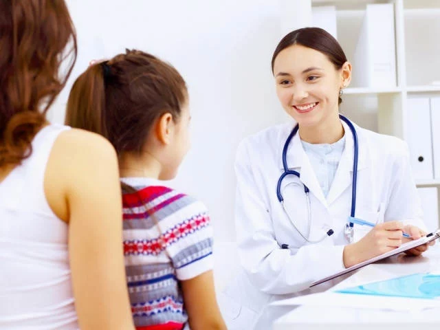 Изображение 1 для Почти 21 млрд пойдет в этом году на повышение зарплаты школьным врачам