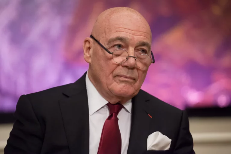 Владимир Познер покинул Грузию после начавшихся протестных акций - изображение 1