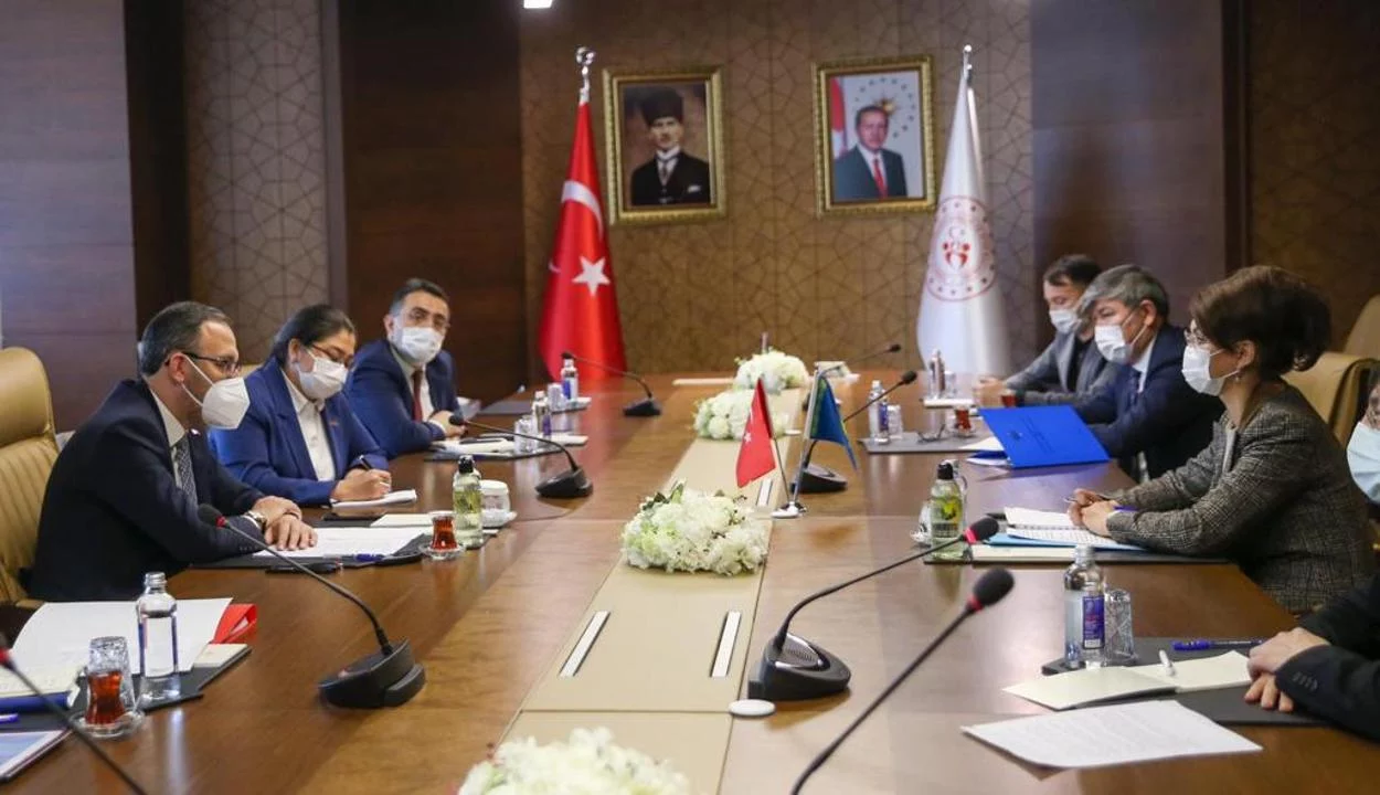 Изображение 1 для Казахстан и Турция создадут совместный телепроект