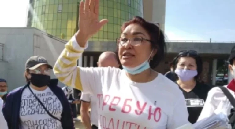 В Алматы протестующие собирают ночевать у здания агентства по финнадзору - изображение 1