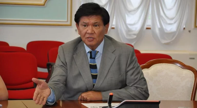 Ертысбаев требует завести дело на Жириновского - изображение 1