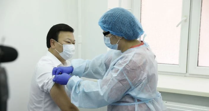 Алексей Цой привился отечественной вакциной QazVac - изображение 1