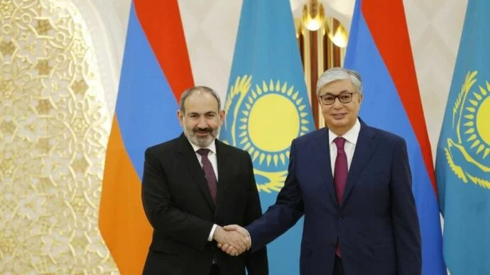 Пашинян и Токаев обсудили ситуацию на армяно-азербайджанской границе - изображение 1