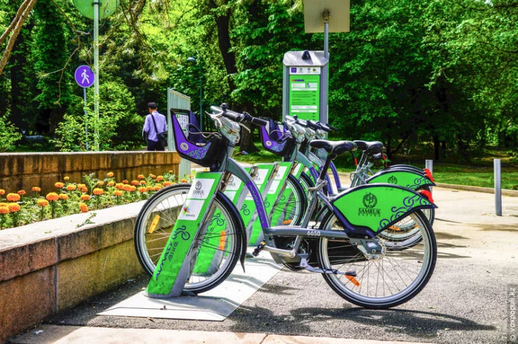 Изображение 1 для В Алматы велосипедистам запретили кататься на пешеходных зонах