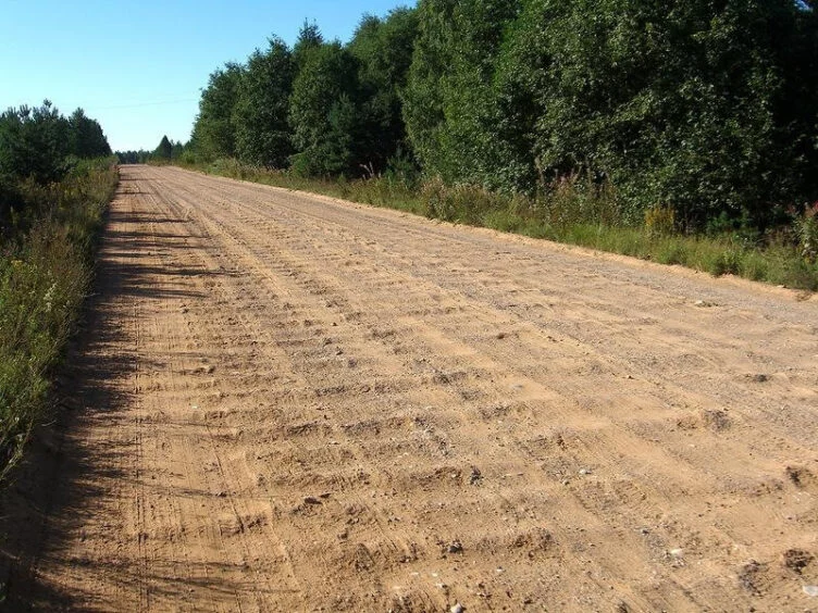 Азат Перуашев: «Как бесплатная альтернатива могут быть грейдерные и грунтовые дороги» - изображение 1