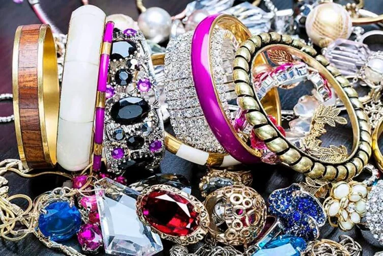 Ювелиры пополнили госбюджет на 800 млн, но теневой оборот в отрасли достиг 90% - изображение 1