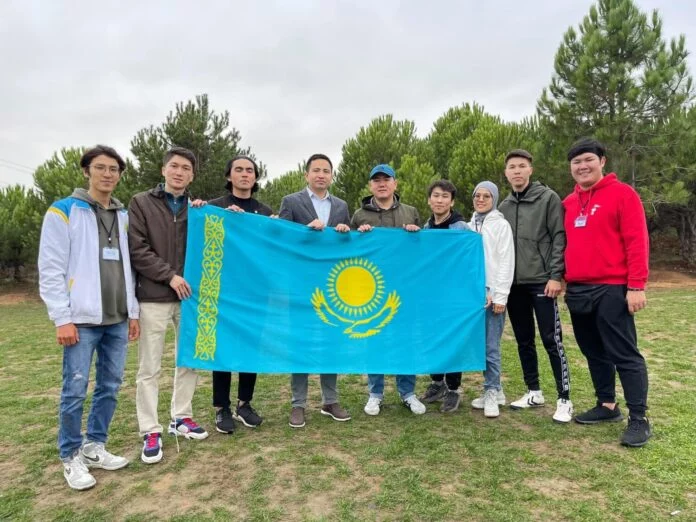 Изображение 1 для Түркияда қазақтар ұйым құрды