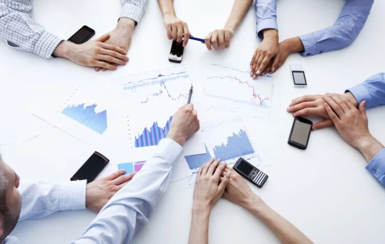 В Казахстане уменьшается количество крупных и средних компаний - изображение 1